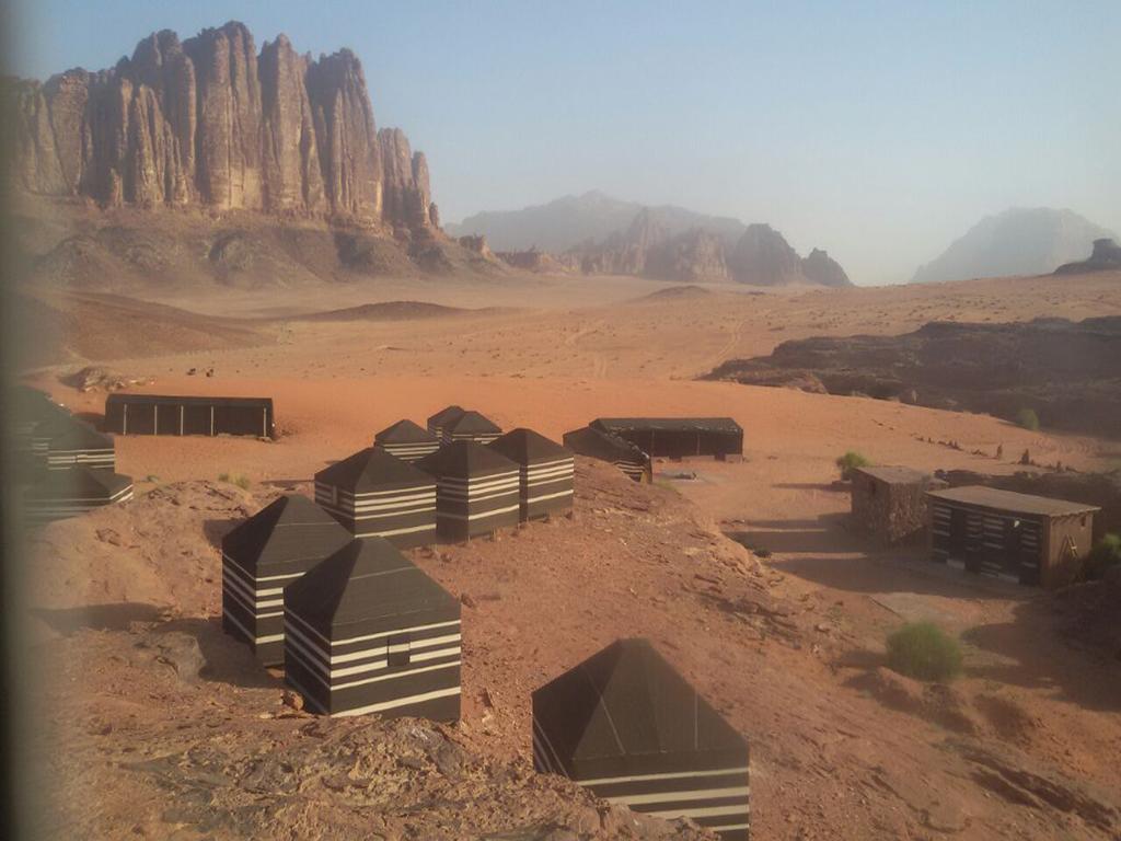 Wadi Rum Quiet Village Camp Eksteriør billede